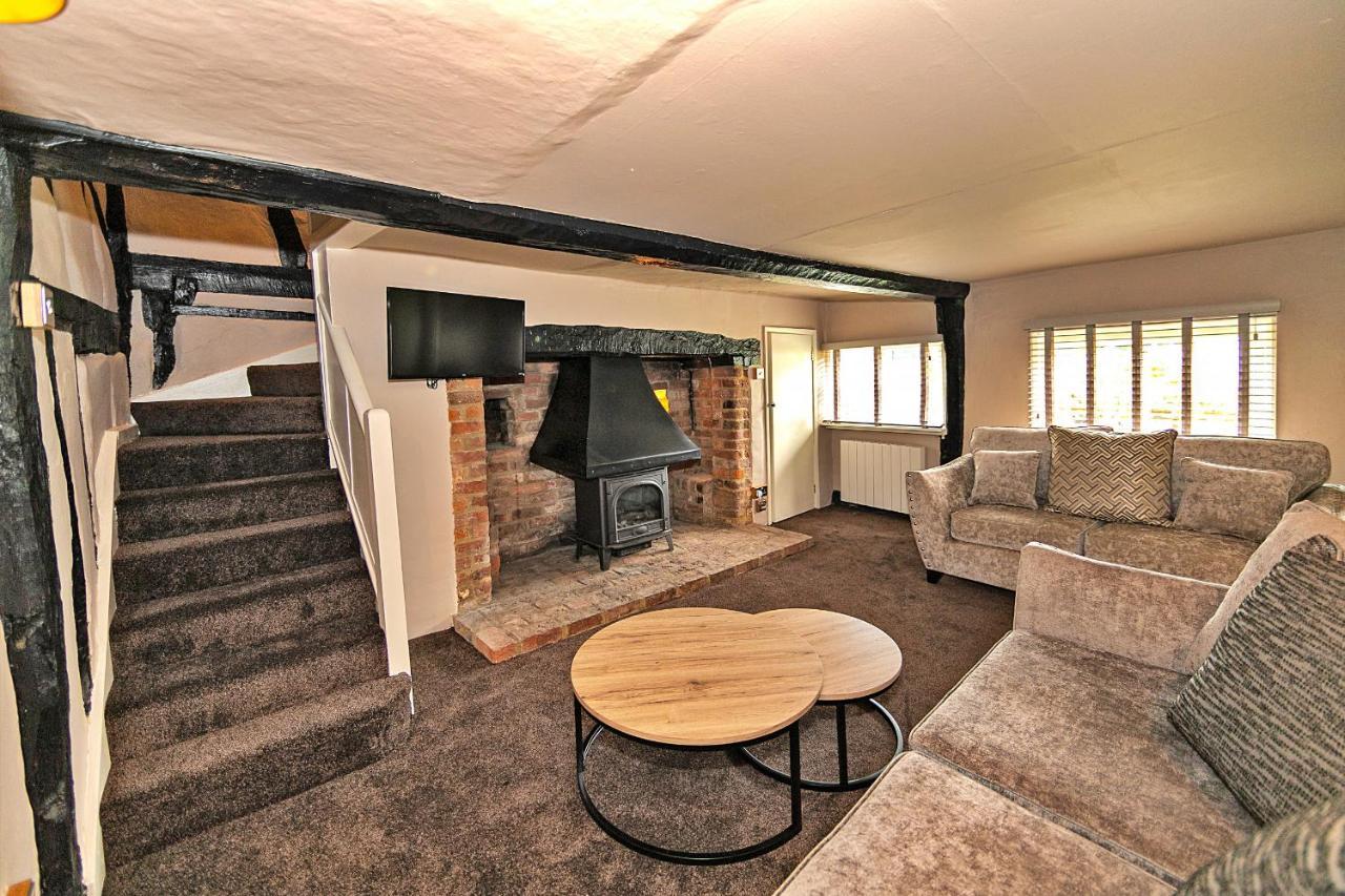 Finest Retreats - Chocolate Box Cottage Potton Esterno foto