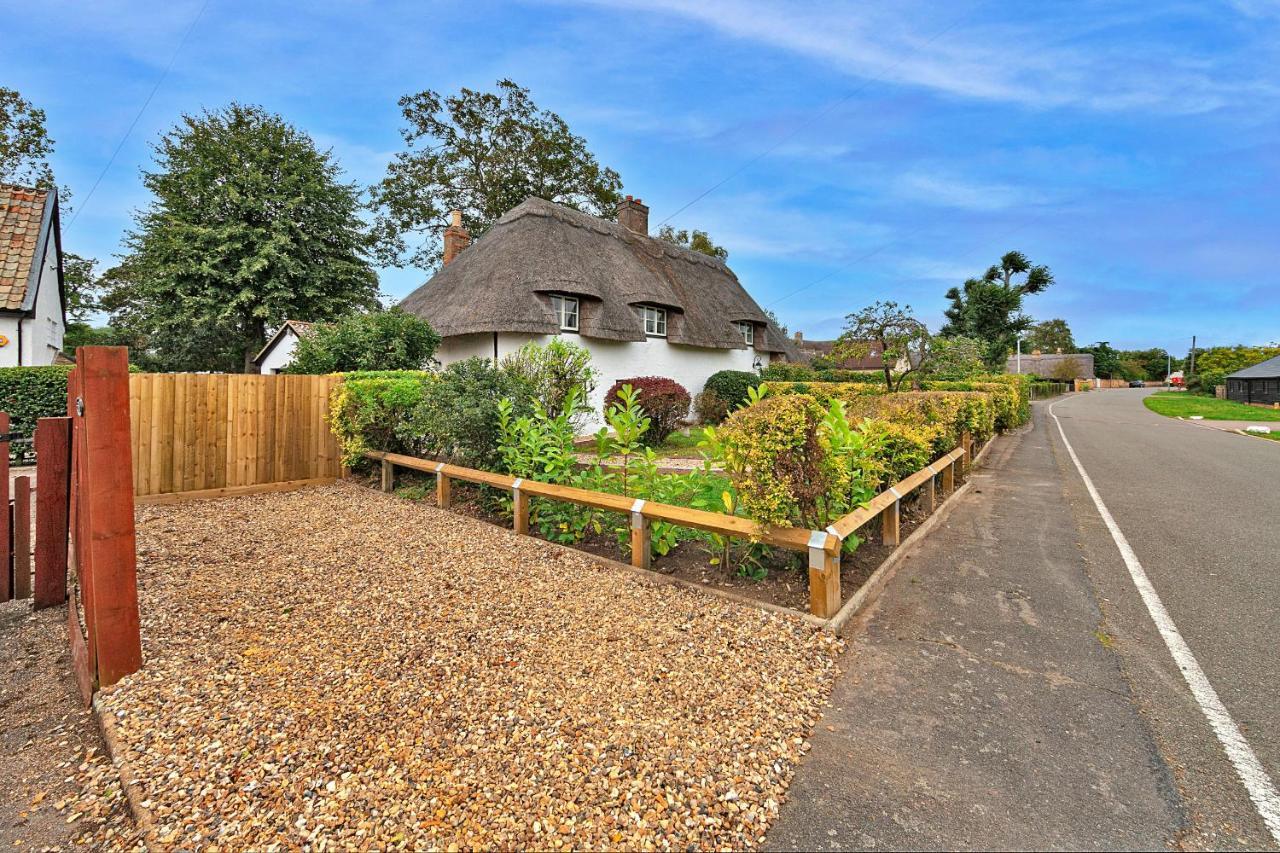 Finest Retreats - Chocolate Box Cottage Potton Esterno foto